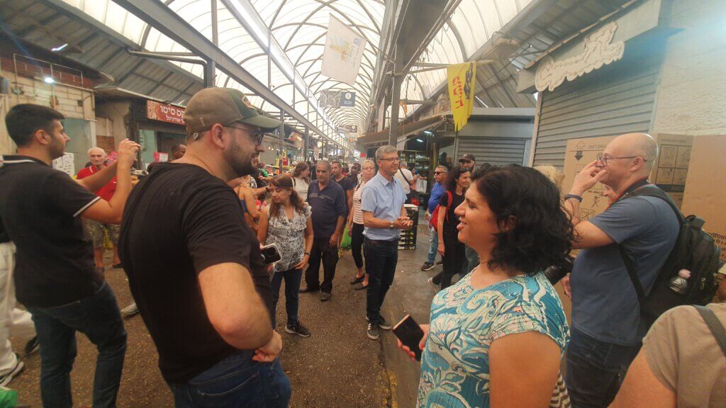 ראש העיר של רמלה מיכאל וידל פותח את פסטיבל לילות רמלה