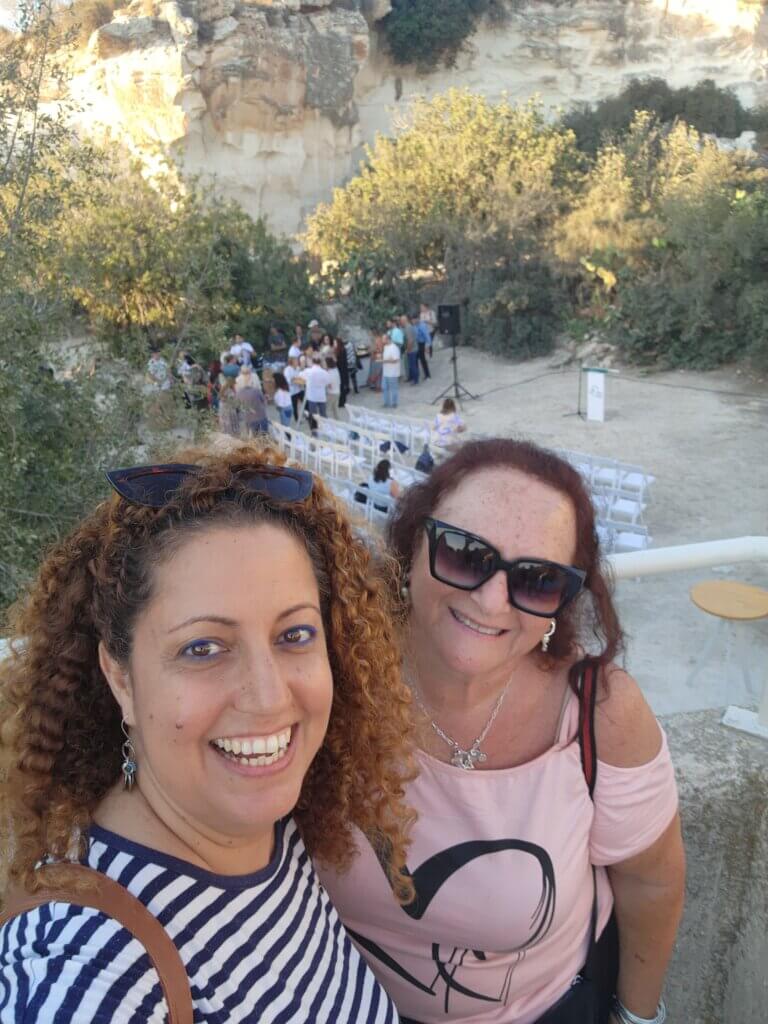 תערוכה נארי במערות גן לאומי בית גוברין  - צילום - דנה סתוי