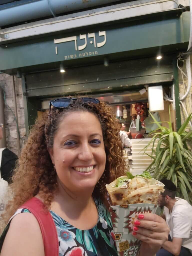 המופלטות של נונה בשוק מחנה יהודה - צילום - דנה סתוי מתוך הבלוג זמן איכות